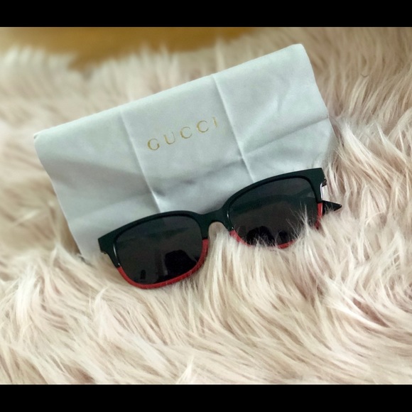 GUCCI Narrow Rectangular Sunglasses - Picture 3 of 4